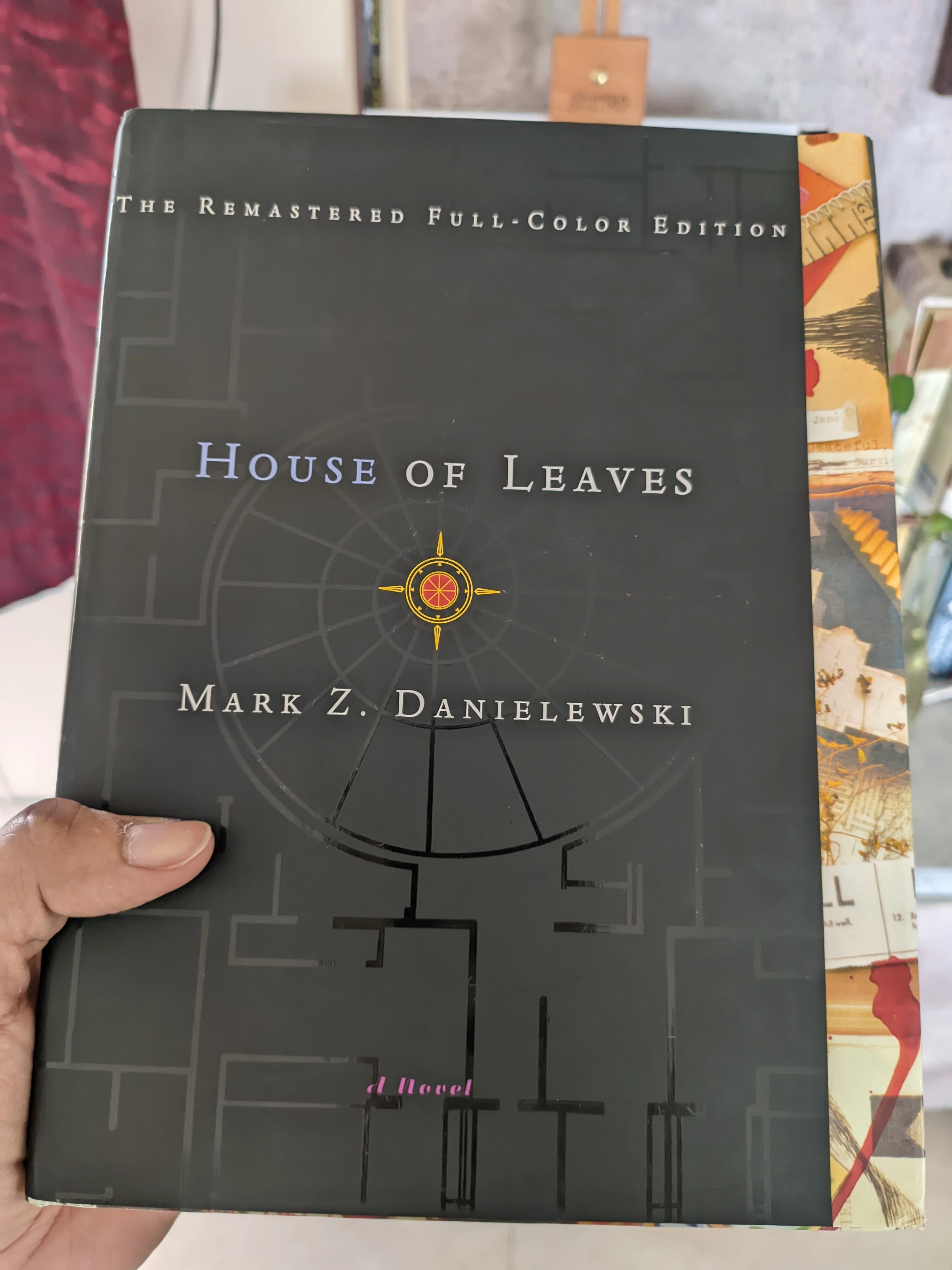 House of Leaves cover